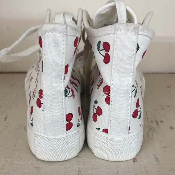 American Eagle Outfitters White Cherry Print Sneakers size 6. - Picture 4 of 7